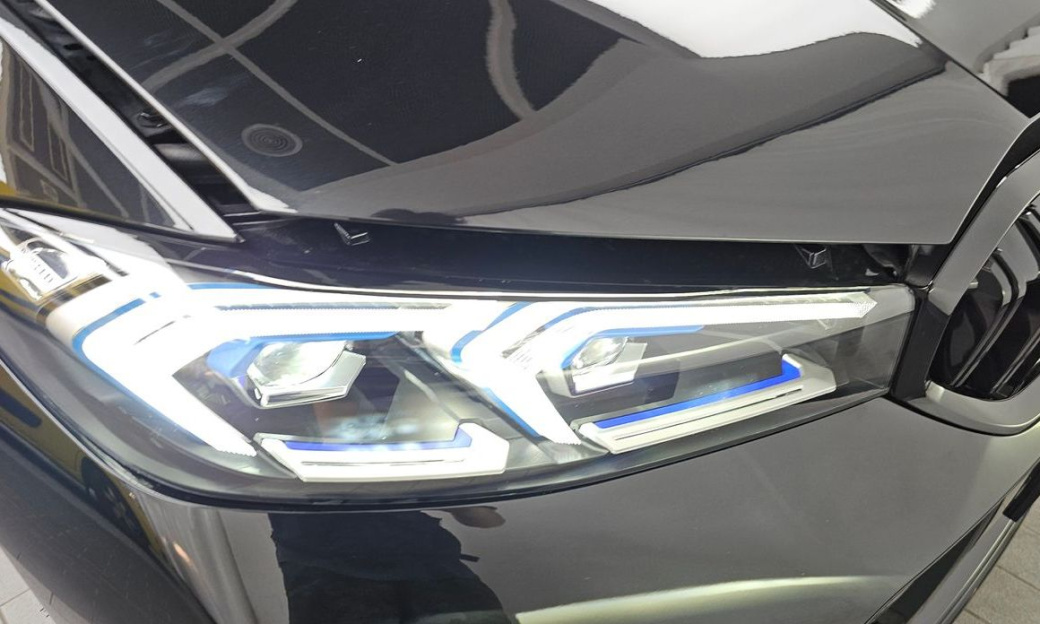 BMW 3-Series 320i M Sport, 2024