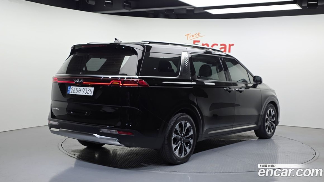 Kia Carnival 7-Seater Signature, 2023