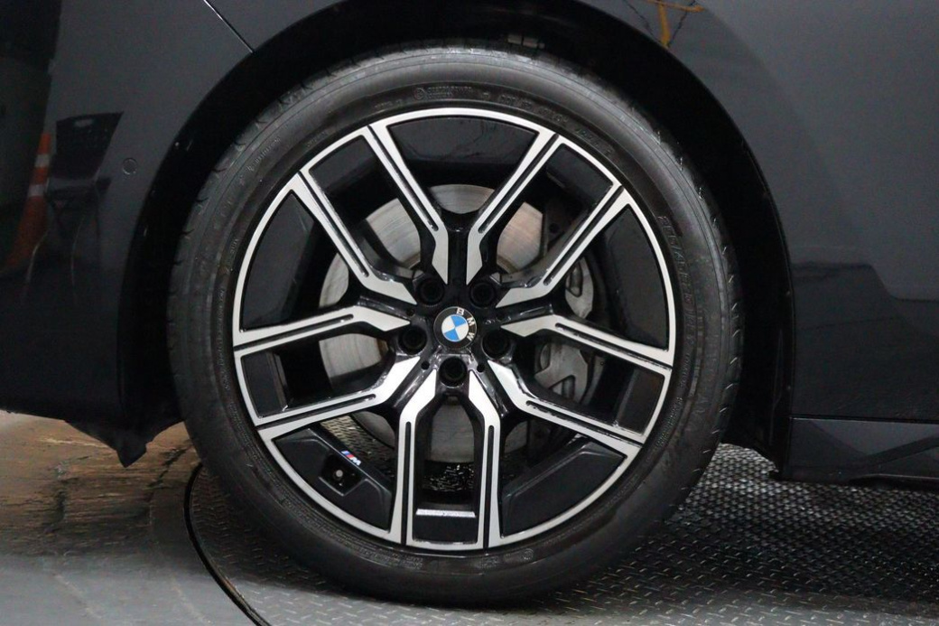 BMW 7-Series 740i xDrive M Sport, 2024