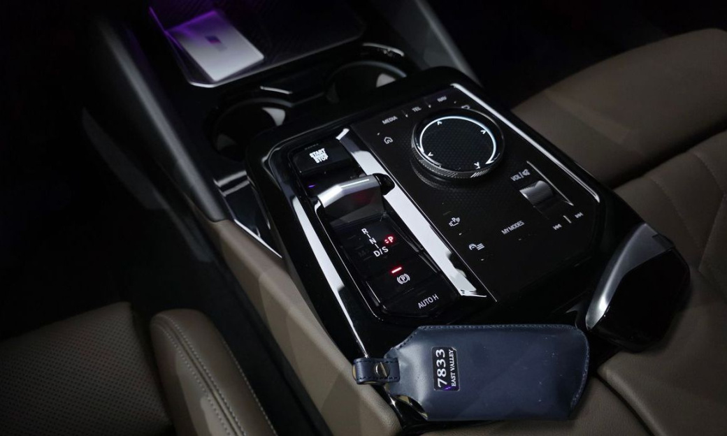 BMW 5-Series 523d xDrive M Sport, 2024