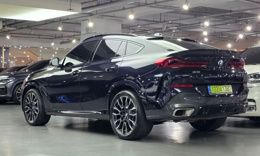 BMW X6 xDrive40i M Sport, 2025