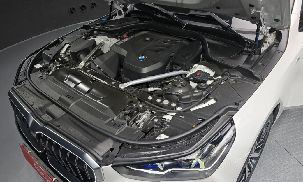 BMW 5-Series 530i xDrive M Sport, 2024
