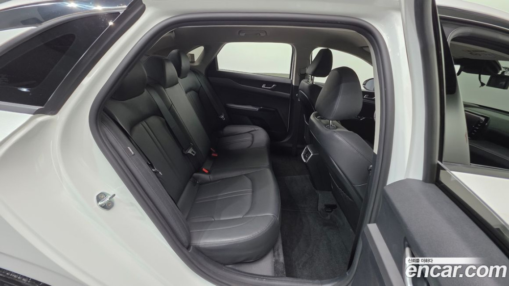 Kia K5 2.0, 2023