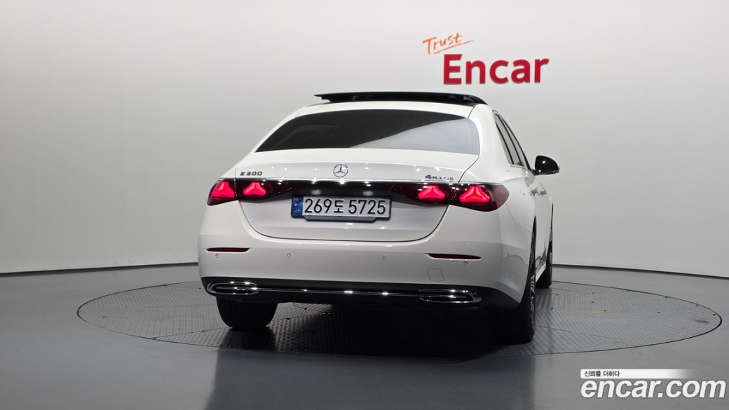 Mercedes-Benz E-Class E200 Avantgarde, 2024