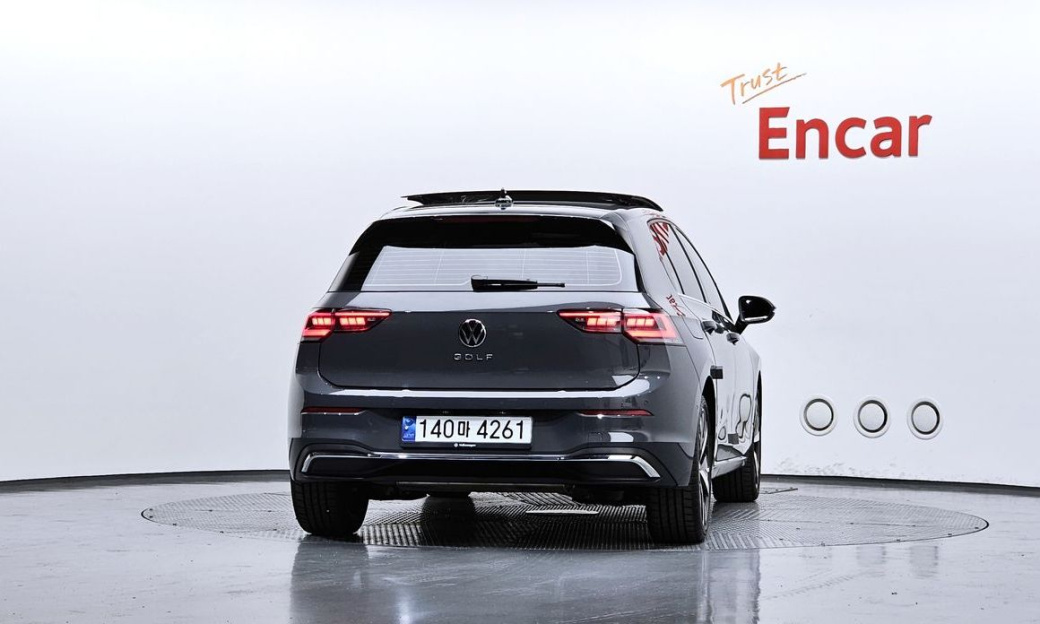 Volkswagen Golf 2.0 TDI Prestige, 2025