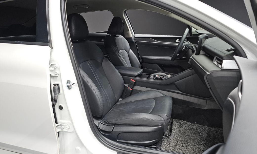 Kia K5 2.0, 2022