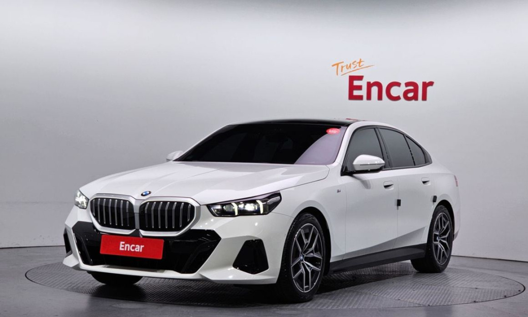 BMW 5-Series 520i M Sport, 2024