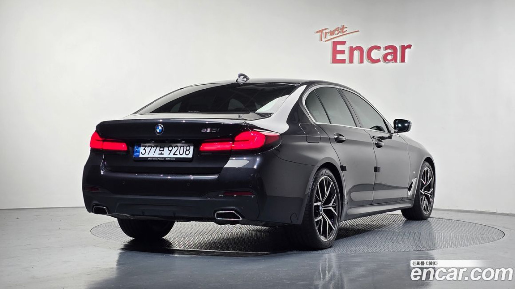 BMW 5-Series 530i M Sport Package, 2022