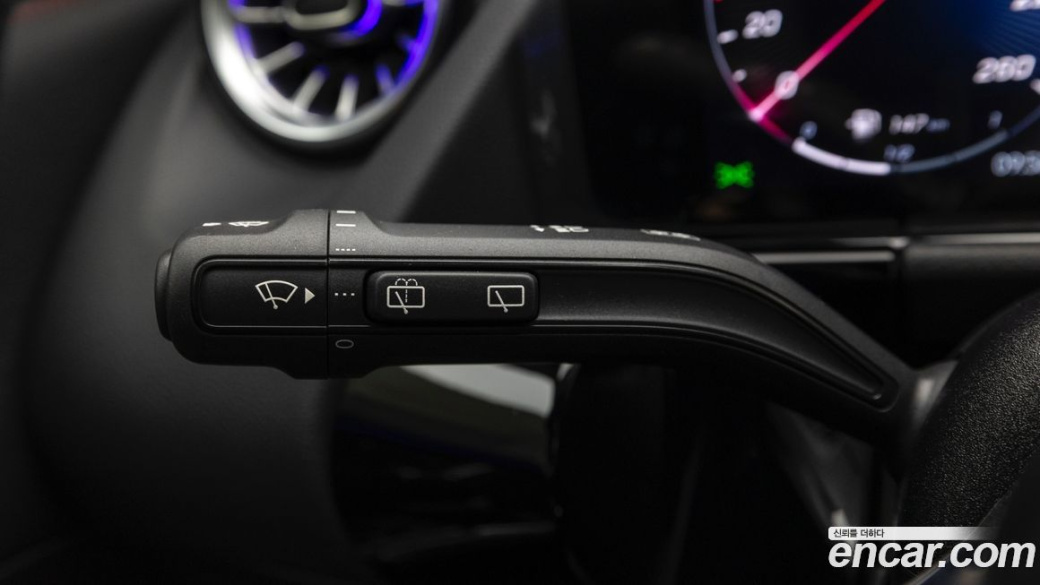 Mercedes-Benz GLA-Class GLA250 4MATIC, 2026