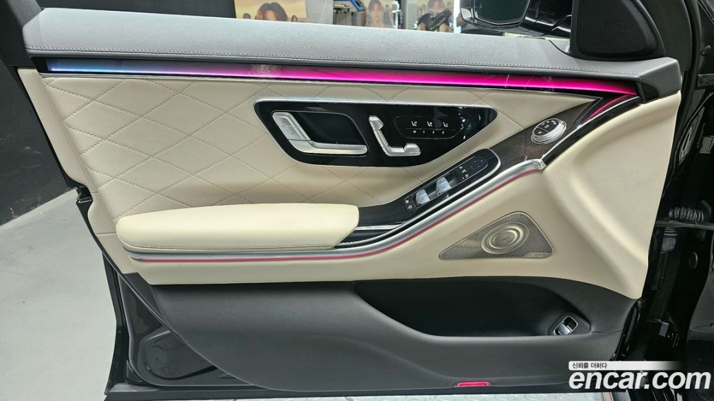 Mercedes-Benz S-Class S500L 4MATIC, 2023