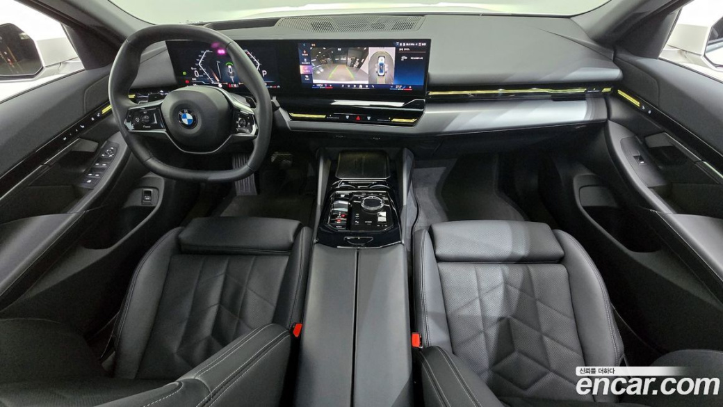 BMW 5-Series 520i, 2024