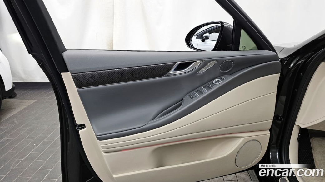 Genesis G80 Gasoline 2.5 Turbo AWD, 2025