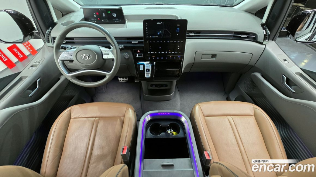 Hyundai Staria 2WD Camping Car, 2024