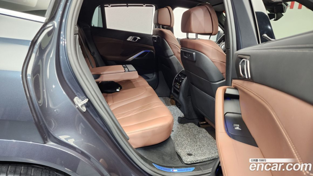 BMW X6 xDrive40i M Sport, 2022