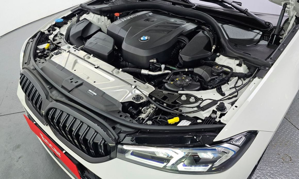 BMW 3-Series 320i M Sport, 2026