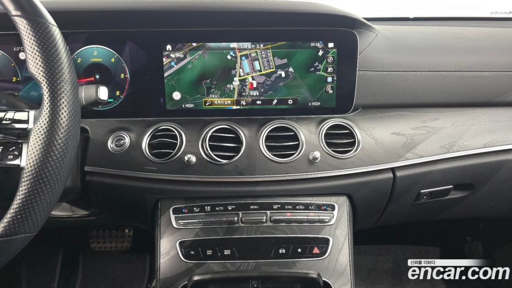 Mercedes-Benz E-Class E220d 4MATIC AMG Line, 2022