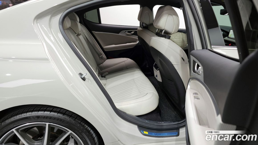Genesis G70 Gasoline 2.5T 4WD, 2024