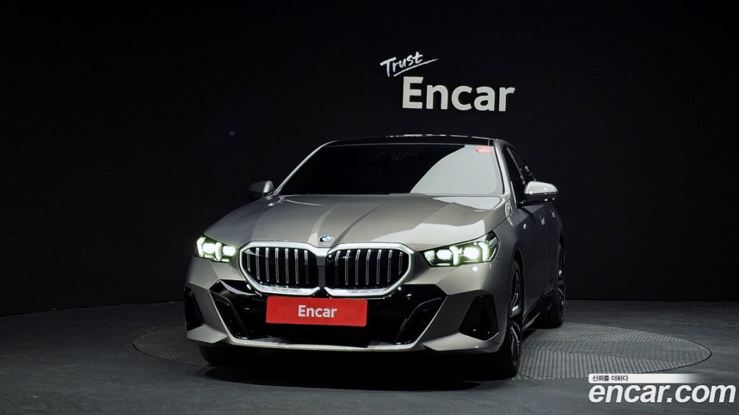 BMW 5-Series 530i xDrive M Sport, 2025
