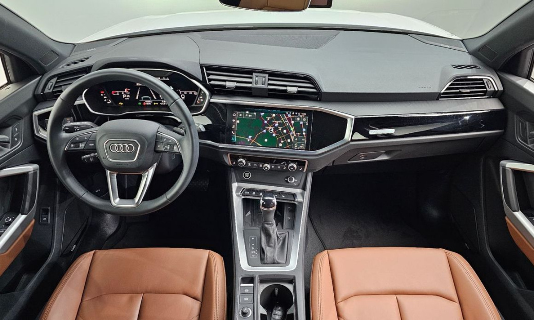 Audi Q3 35 TDI Premium, 2025