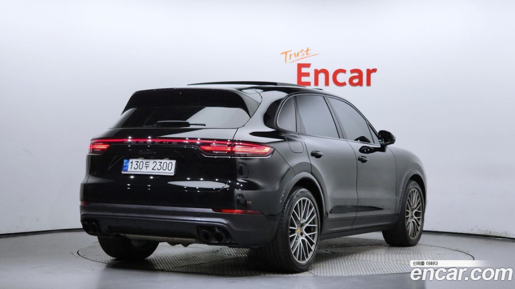 Porsche Cayenne 3.0 PLATINUM EDITION, 2023