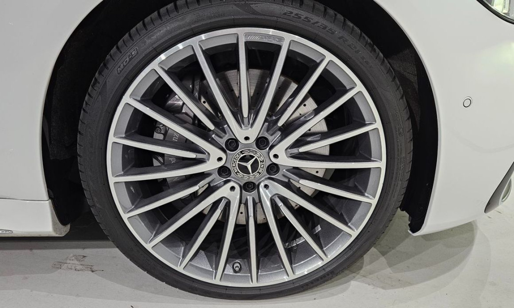 Mercedes-Benz S-Class S500L 4MATIC, 2025