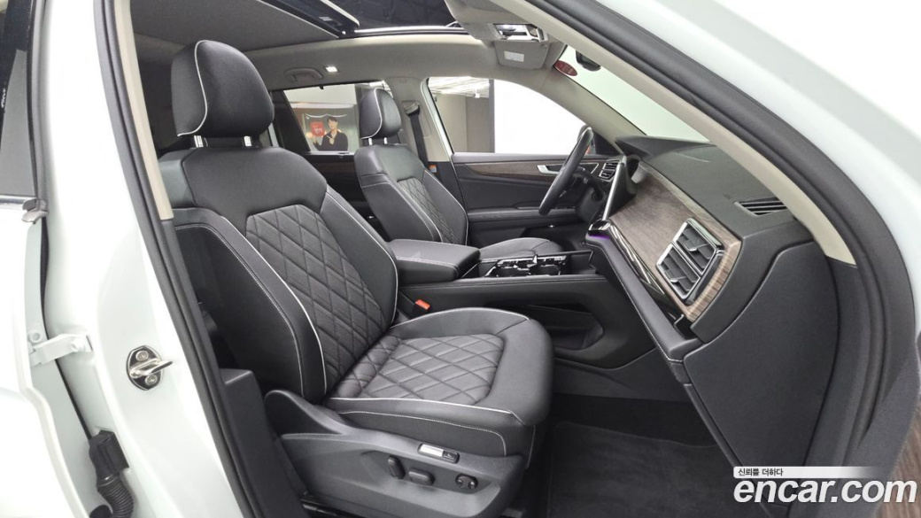 Volkswagen Atlas 2.0 TSI R-LINE 6-Seater, 2025