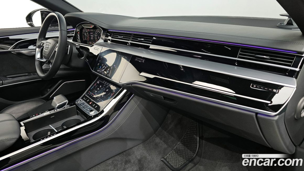 Audi A8 55 TFSI Quattro LWB, 2021