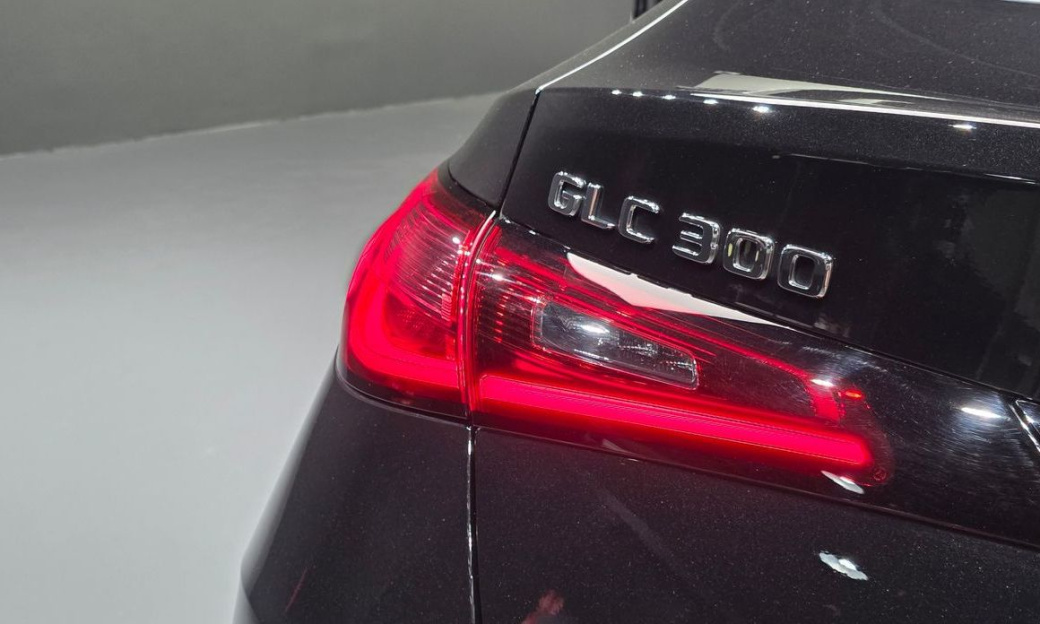 Mercedes-Benz GLC-Class GLC300 4MATIC Coupe, 2025