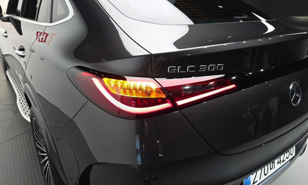 Mercedes-Benz GLC-Class GLC300 4MATIC Coupe, 2025