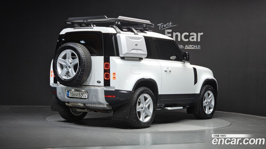 Land Rover Defender 90 D250 SE, 2023