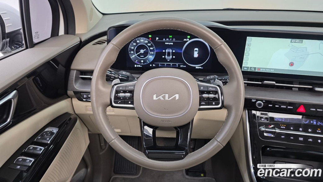 Kia Carnival 9-Seater Noblesse, 2023