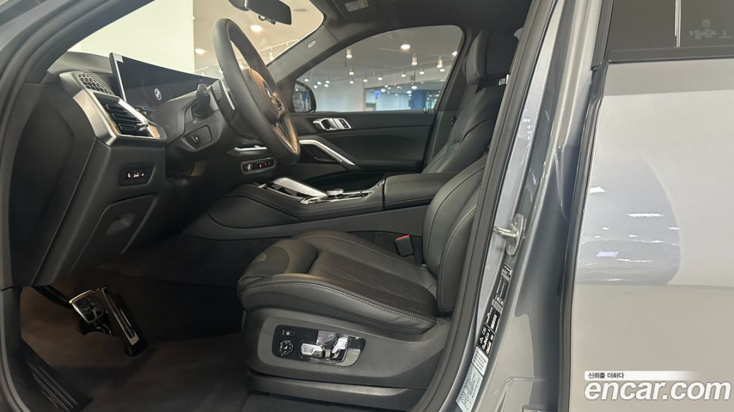 BMW X6 xDrive40i M Sport, 2025