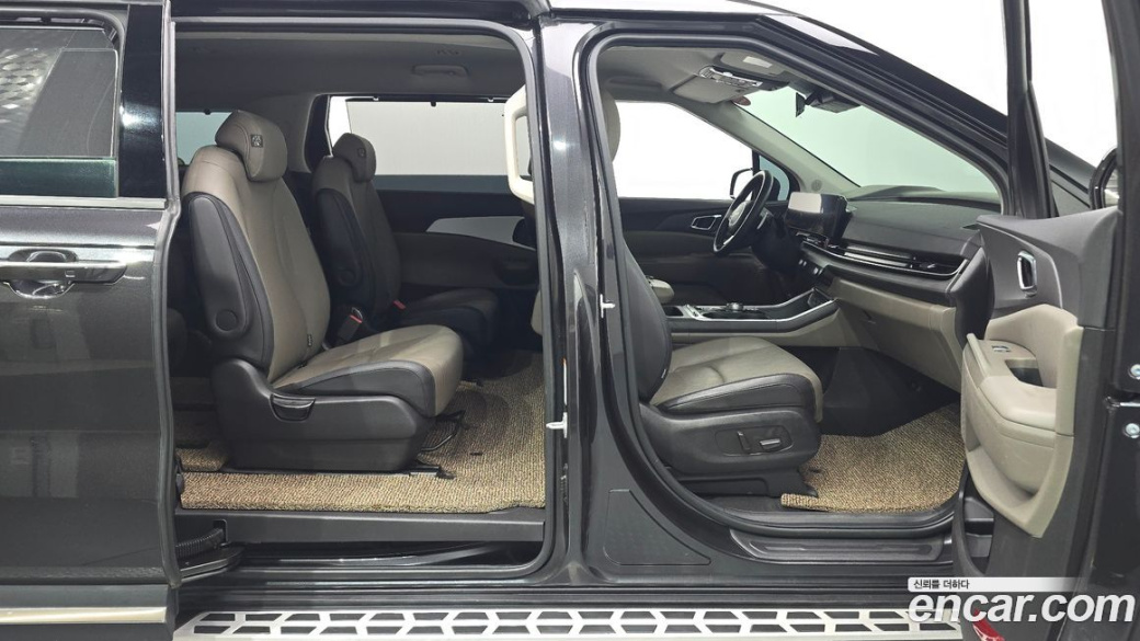 Kia Carnival 9-Seater Noblesse, 2024