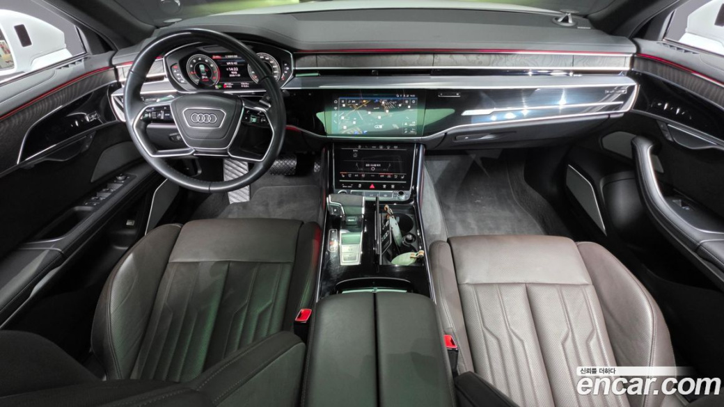 Audi A8 55 TFSI Quattro Premium LWB, 2023