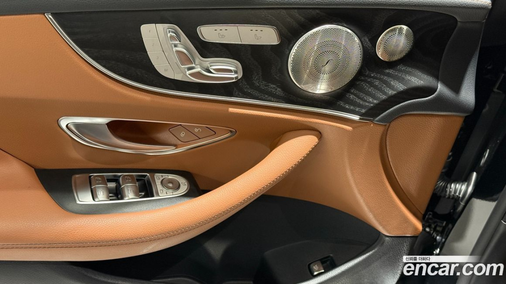 Mercedes-Benz E-Class E300d 4MATIC Coupe, 2023