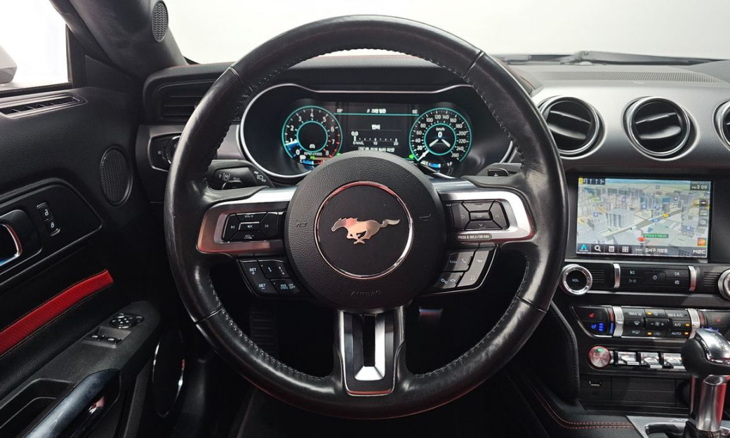 Ford Mustang Coupe, 2022