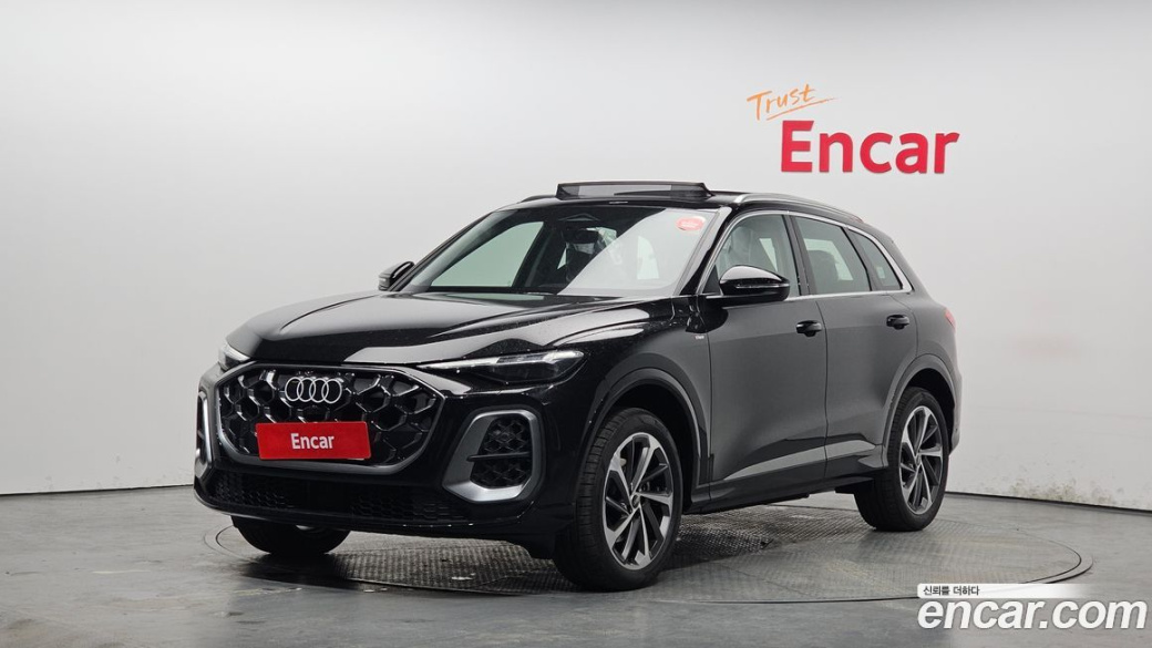 Audi Q5 40 TFSI Quattro S Line, 2025