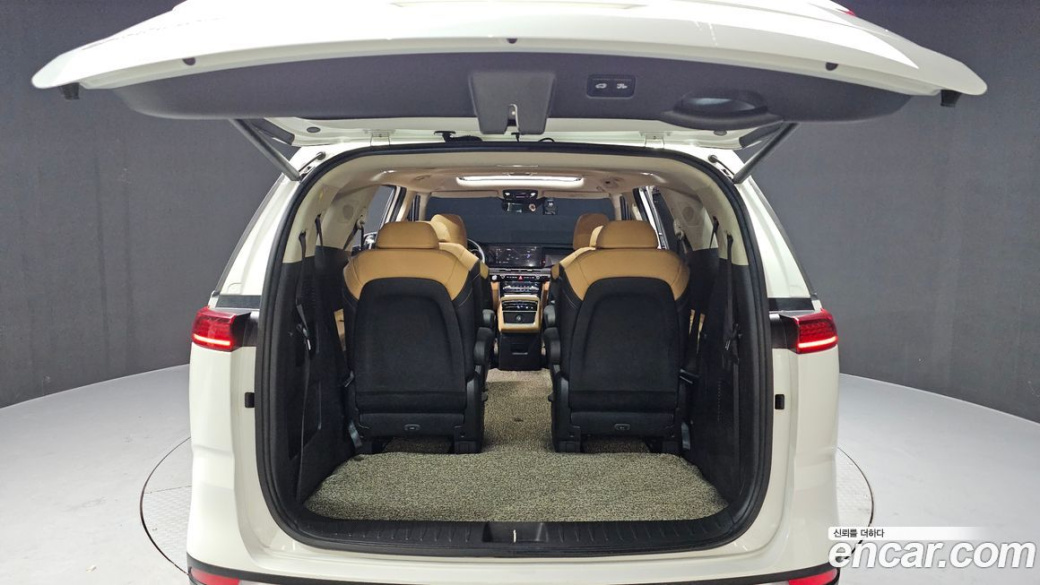 Kia Carnival 9-Seater Noblesse, 2022