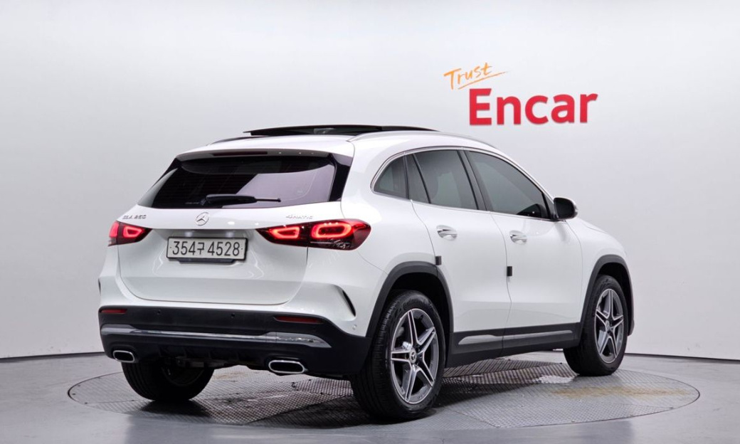 Mercedes-Benz GLA-Class GLA250 4MATIC, 2022