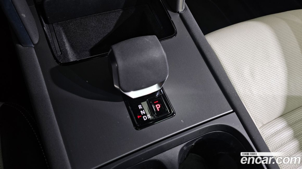 Land Rover Discovery Sport P250 Dynamic SE, 2024