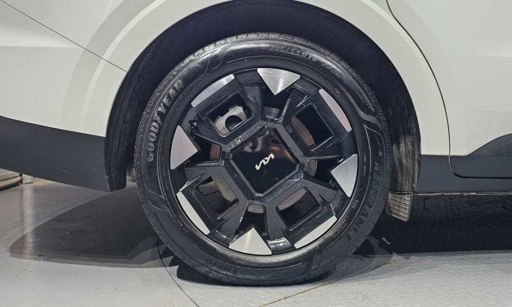 Kia Carnival 9-Seater Noblesse, 2024