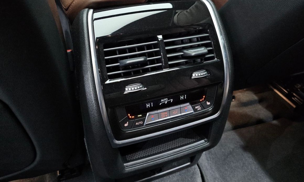 BMW X6 xDrive40i M Sport, 2025