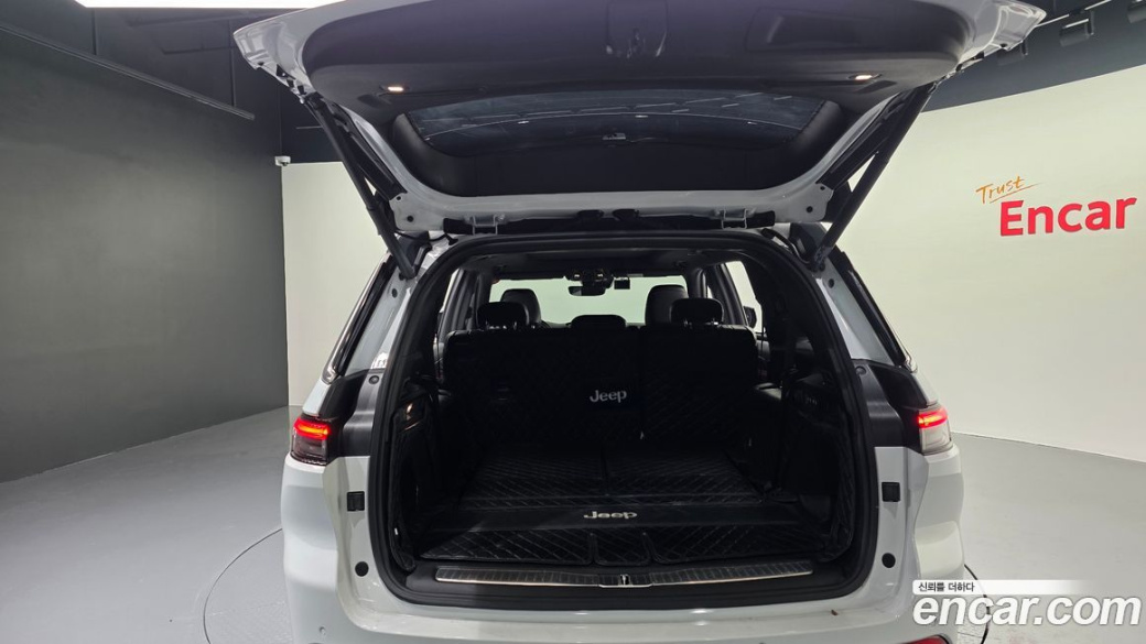 Jeep Cherokee L 3.6 Overland, 2022