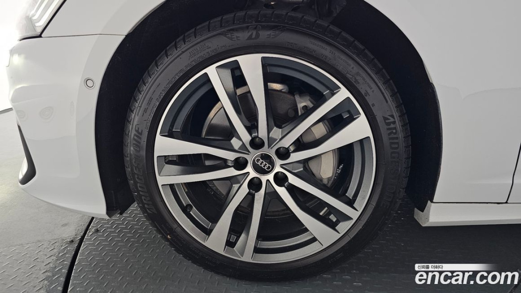 Audi A6 45 TFSI Quattro Premium, 2023