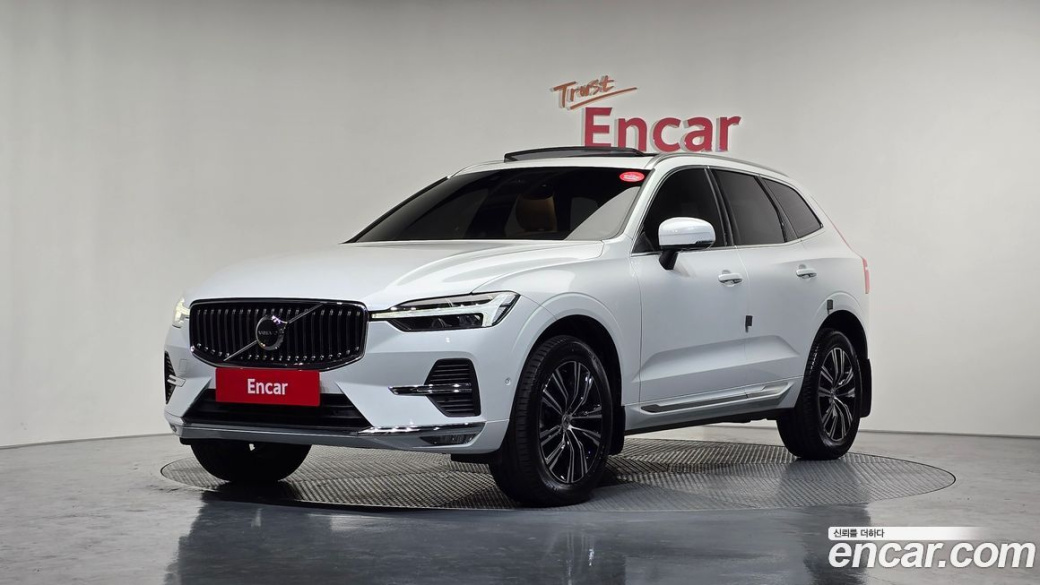 Volvo XC60 B5 Inscription, 2022