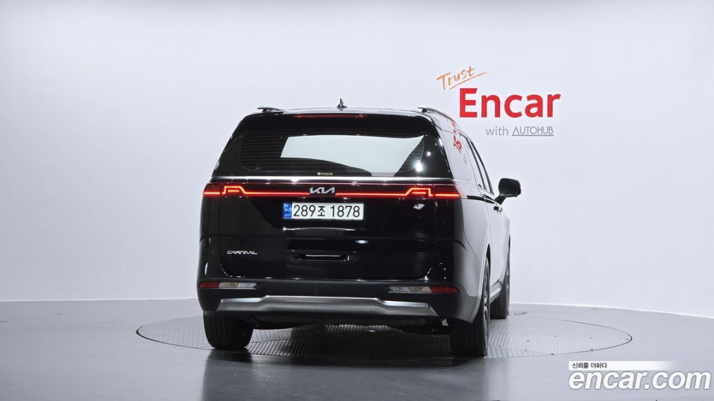 Kia Carnival 9-Seater Signature, 2023