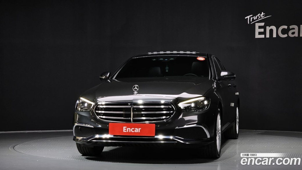 Mercedes-Benz E-Class E220d 4MATIC Exclusive, 2021