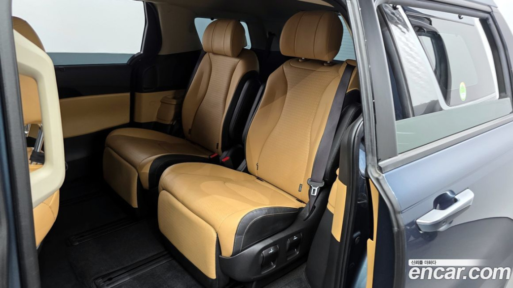 Kia Carnival 7-Seater Noblesse, 2023