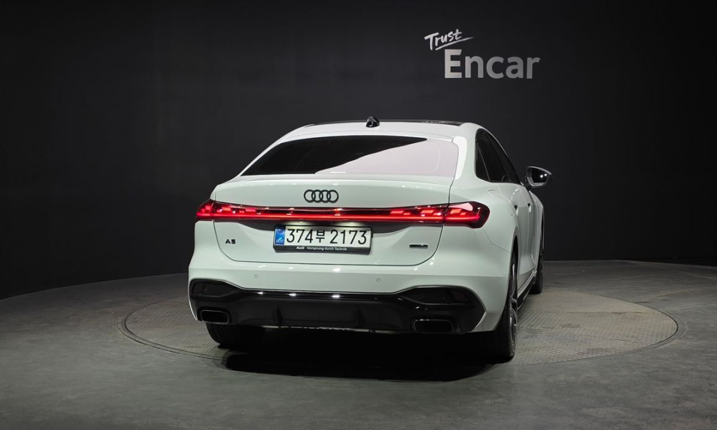 Audi A5 45 TFSI Quattro S Line, 2025