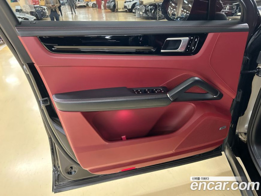 Porsche Cayenne 3.0 Coupe, 2020